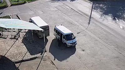 В Копейске мужчина обстрелял маршрутное такси 