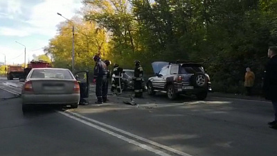 «Лада» спровоцировала массовое ДТП в Челябинске 