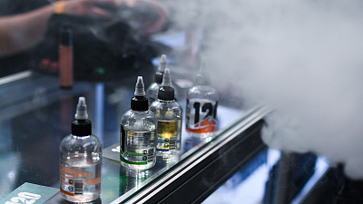 Южноуральские депутаты намерены запретить продажу вейпов несовершеннолетним