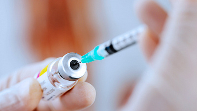 Южноуральцев прививают от гриппа на работе и в ТРК