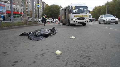 Маршрутка насмерть сбила 88-летнюю женщину