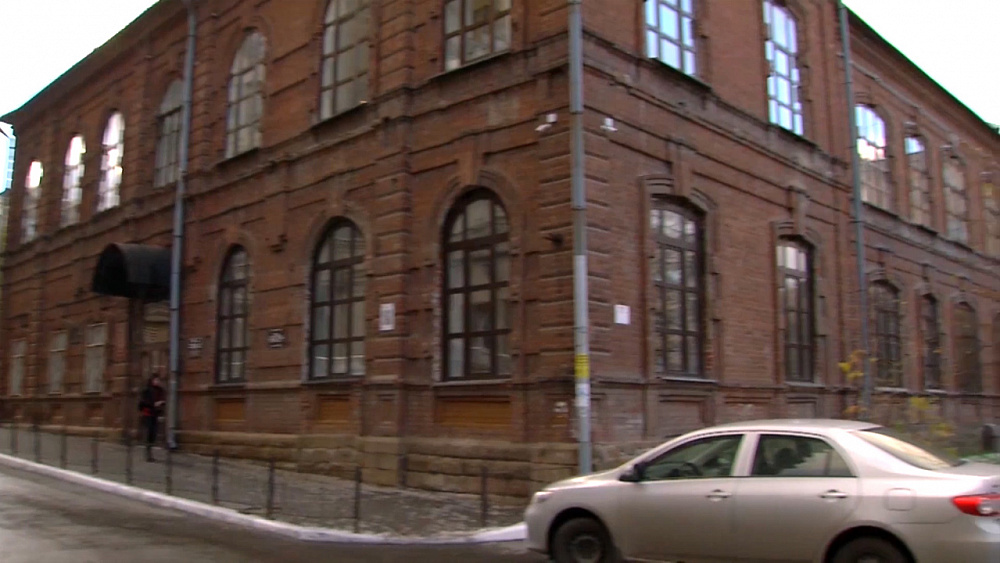 Прогулки по городу — музыкальная школа