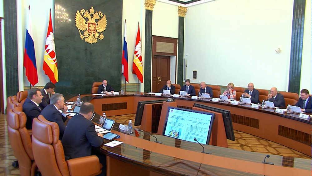 Приоритеты в формировании бюджета области