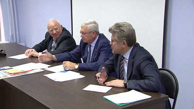 Депутаты провели встречу с ветеранами