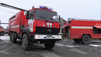 Бензовоз загорелся во время заправки 