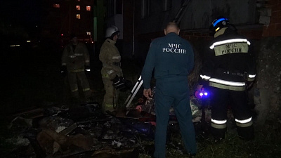 Пожар в Златоусте едва не стоил жизни многодетной семье