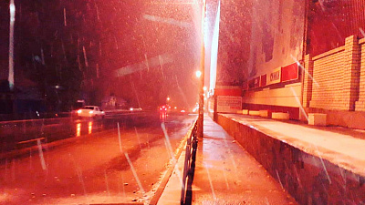 Сильный снегопад и ветер устроили в Челябинской области «День жестянщика»