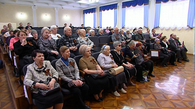 Еще 36 челябинцев получили медаль «Дети войны» 