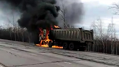 Горящий грузовик заметили возле поселка Морозкино