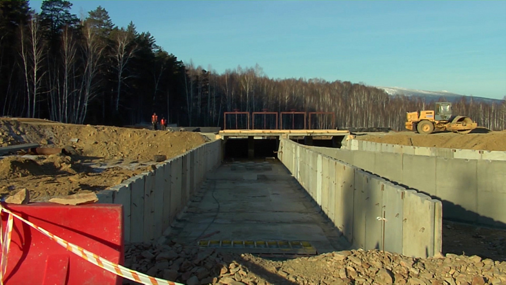 Заканчивается строительство канала в Карабаше
