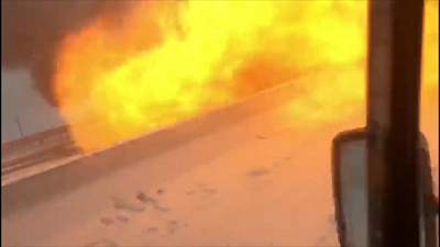 В результате массового ДТП в Ростовской области взорвалась машина. ВИДЕО