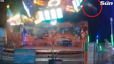 Ужасающие кадры, как девочка-подросток срывается с ярмарочного аттракциона, попали в сеть