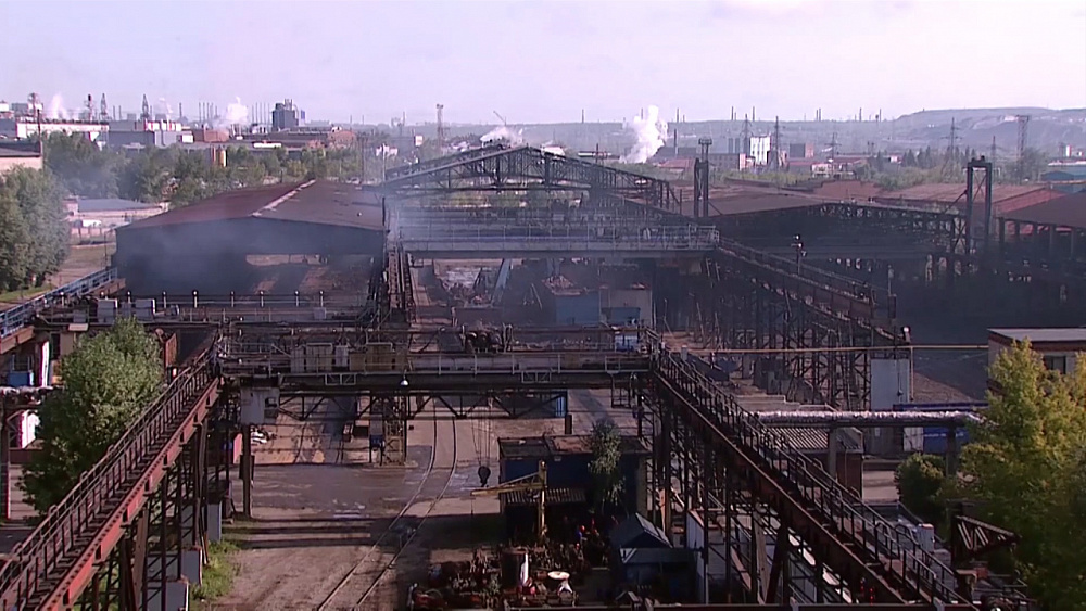 «Челябвтормет» приостановил работу из-за выбросов