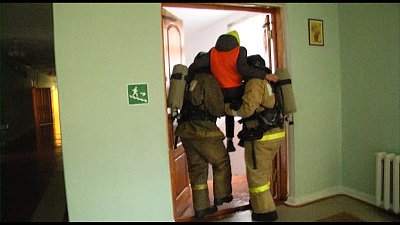 В магнитогорской школе №1 эвакуировали детей