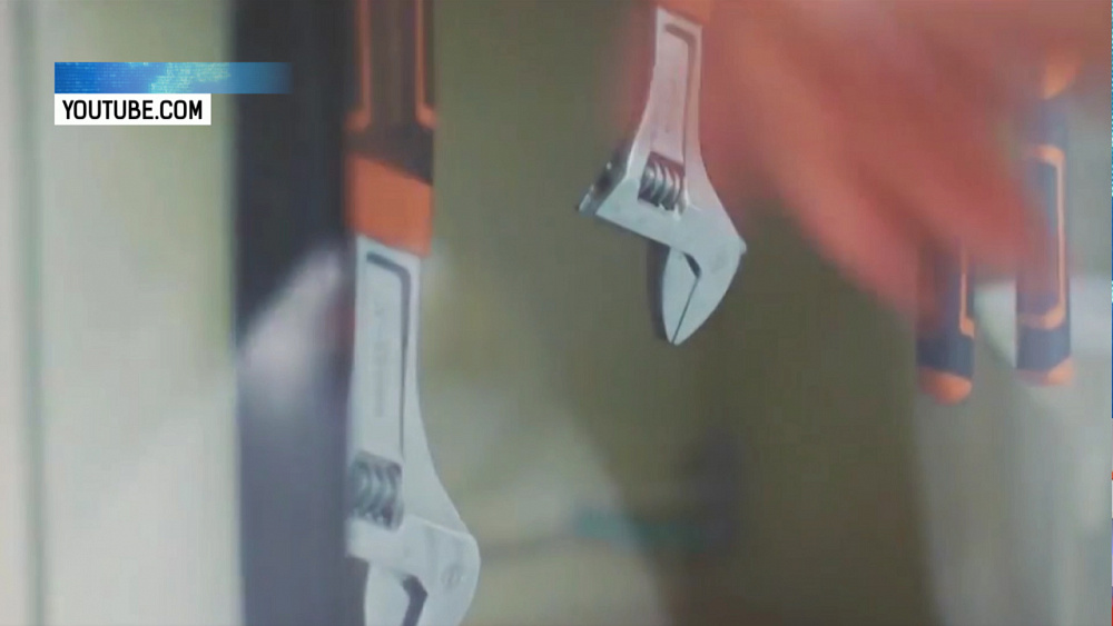 Castorama закрывает магазины в России