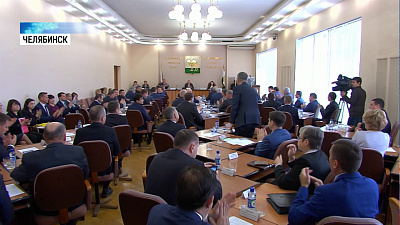 Двух депутатов гордумы лишили мандатов