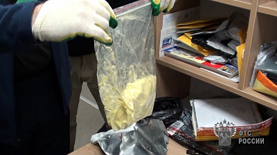 Необычную посылку из Китая получила семейная пара из Златоуста