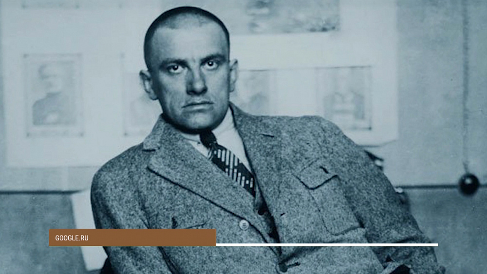 Первое публичное выступление Маяковского