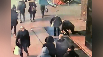 Влюбленная пара сначала потеряла обручальное кольцо, а затем потерялась сама