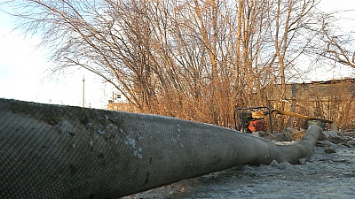 Коммунальная авария в Новосинеглазово оставила весь поселок без воды