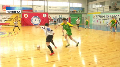 Продолжаются финальные игры турнира по мини-футболу