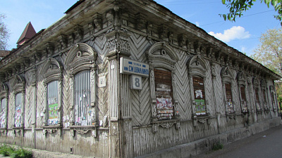 Исторический особняк в центре Челябинска продают за рубль