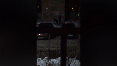 Бабушка-матершинница пугает жителей ЧМЗ по ночам