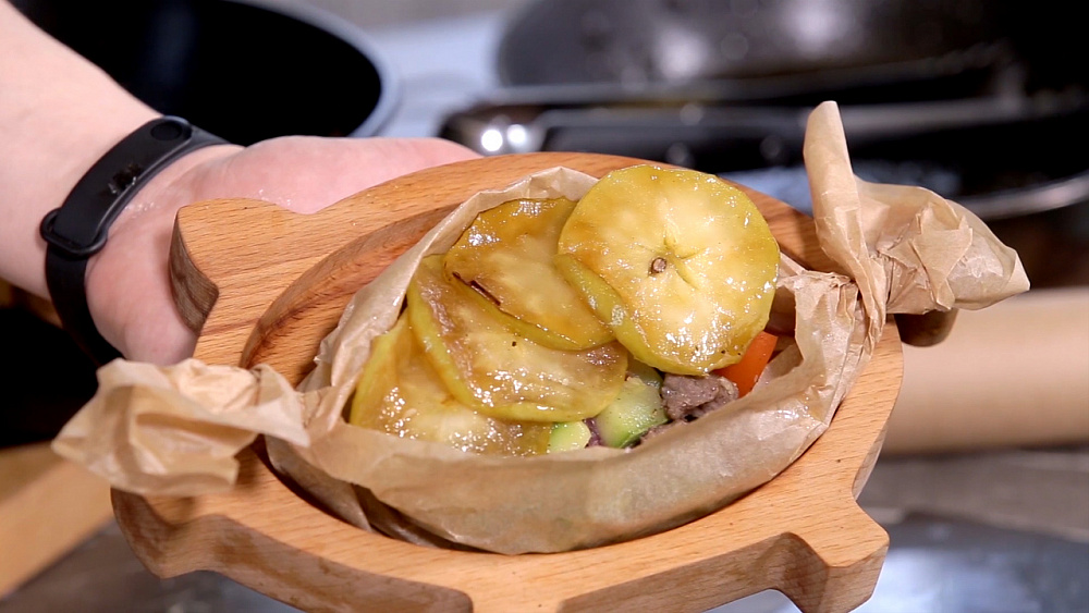  Добрый завтрак — свинина с карамелизированным яблоком!