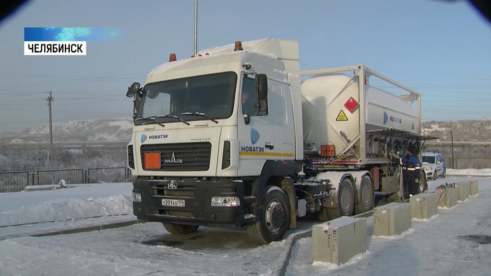 Первые автобусы заправили сжиженным газом