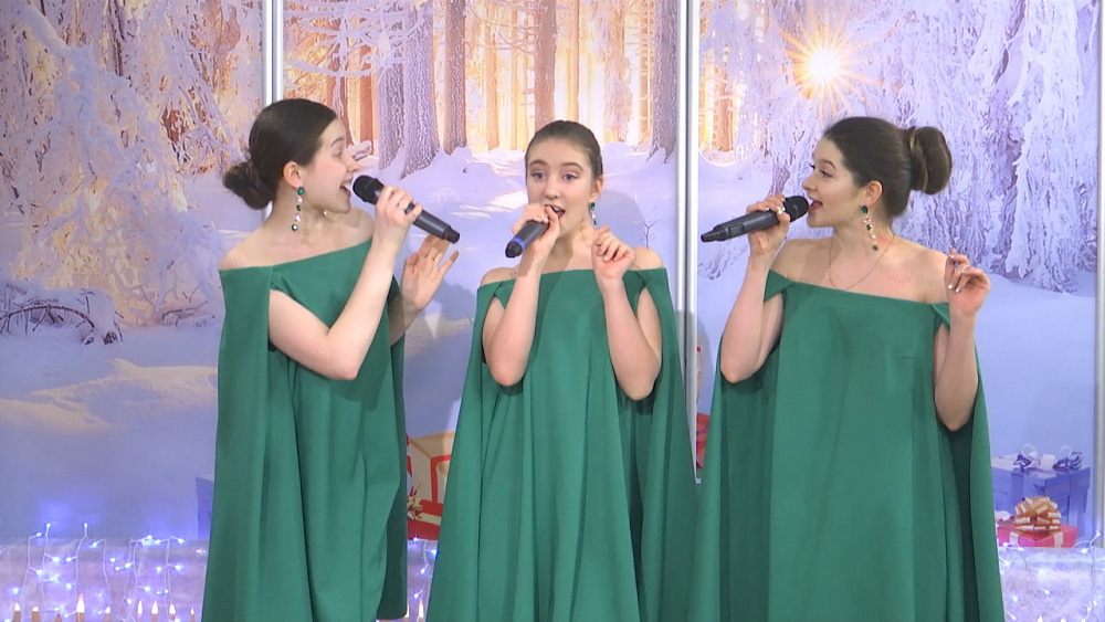 Новогодний утренник начинается!