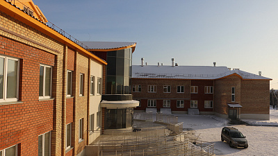 Новая школа в Есаульском даст импульс развитию Сосновского района, уверен губернатор