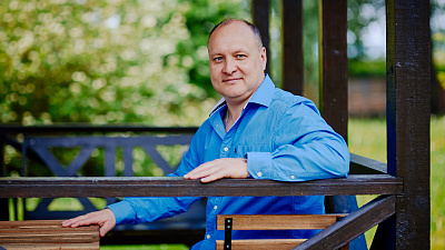 Александр Хазимов, руководитель центра «Апрель»: «Мы приведем человека в состояние гармонии, с которым они вернутся решать свои задачи»