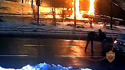 Челябинка в Москве напала на таксиста и завладела его машиной