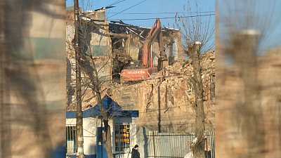 Под снос попало старинное здание напротив бассейна на Российской. ВИДЕО