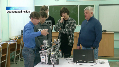 Школьники создали автоматический конвейер из лего