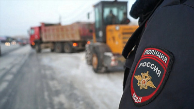 Автоинспекторы контролируют уборку снега в Челябинске