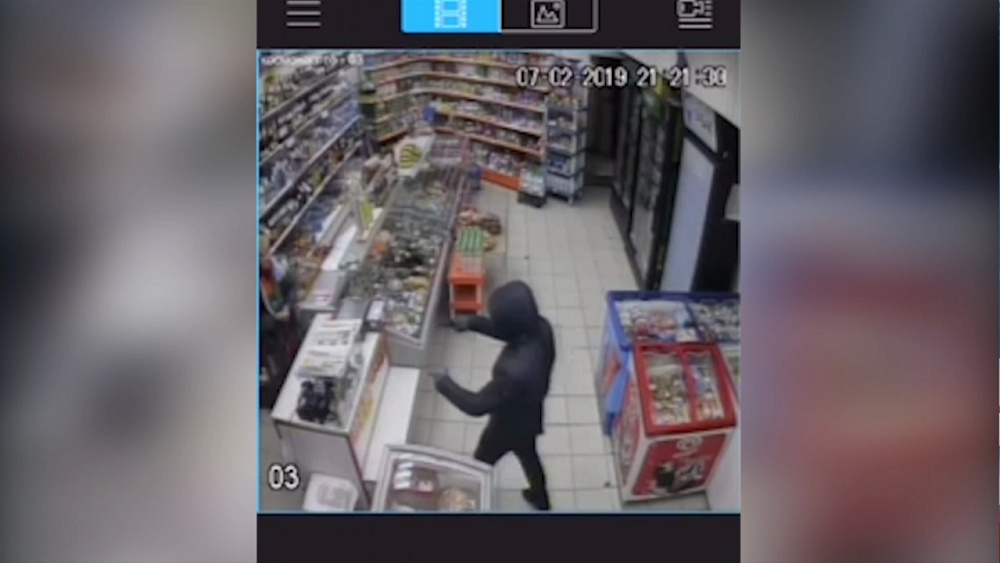 Полицейские разыскивают грабителей в Златоусте