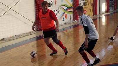 О спорте, семье, политике и городе. Владимир Елистратов дал эксклюзивное интервью каналу ОТВ