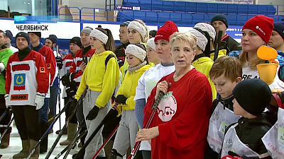 В Челябинске прошел турнир по хоккею в валенках