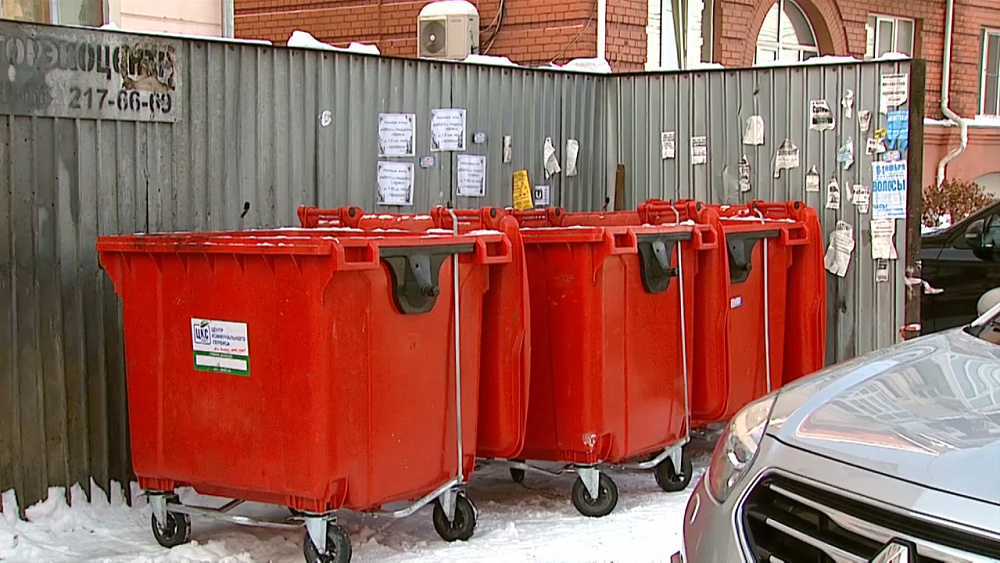 УК обяжут соблюдать чистоту на контейнерных площадках
