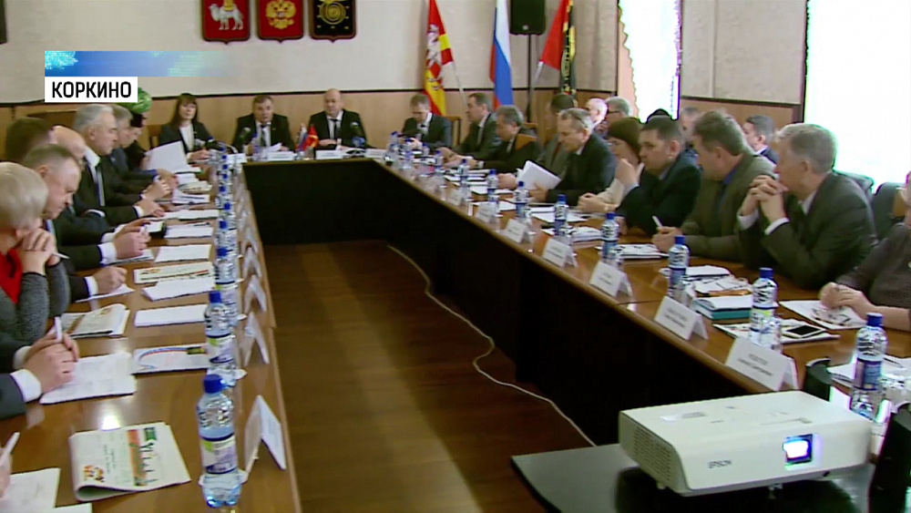 Заседание палаты городских поселений проходит в Пласте