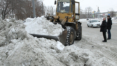 В Челябинске за некачественную уборку снега подрядчиков оштрафовали на полмиллиона рублей