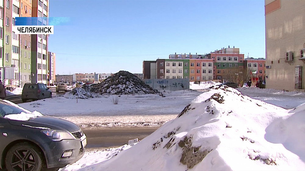 Челябинские дворы «тонут» в снегу