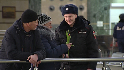 Глобальный флешмоб к 8 марта устроили полицейские Челябинской области