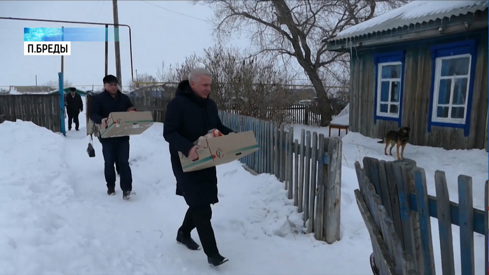 Депутат Госдумы помог девушке из Бредов