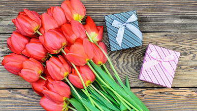 Букеты из сухоцветов, путешествия и оригинальные предложения выйти замуж. Подарки, о которых мечтают бизнесвумен