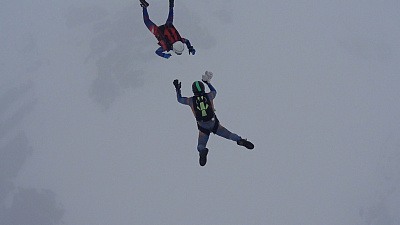 Поздравление с 8 марта на высоте 1500 метров. ВИДЕО