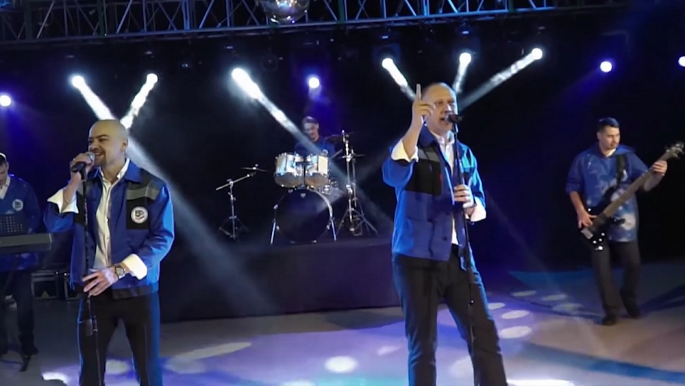 Металлурги перепели Бона Джови в честь праздника