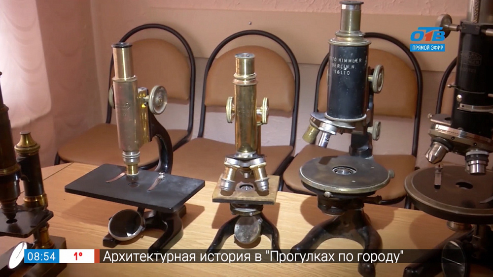 Мужское хобби — коллекционирование микроскопов