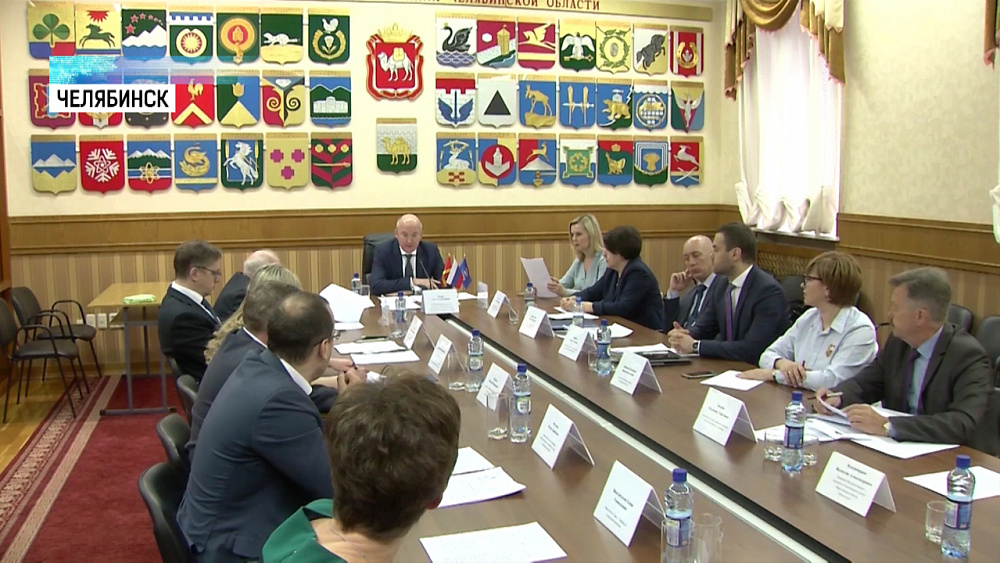 23 спецавтомобиля купят для доставки пожилых людей